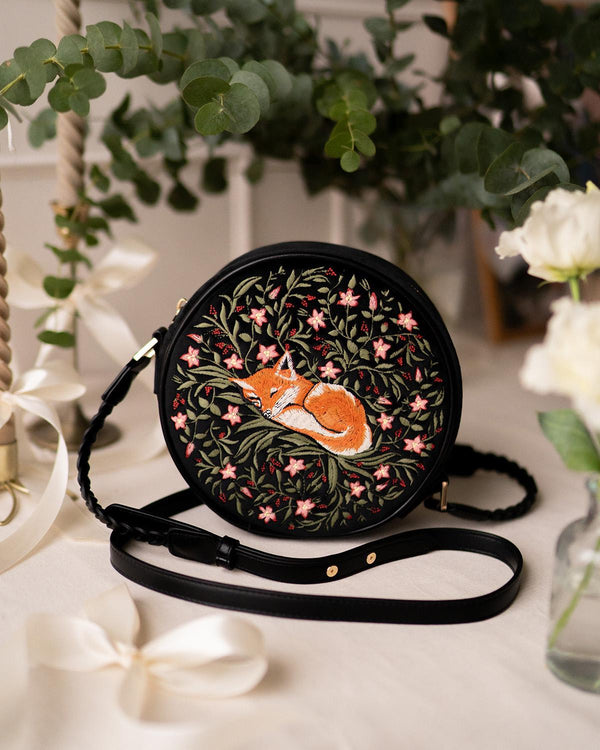 Sleepy Fox Circle Purse