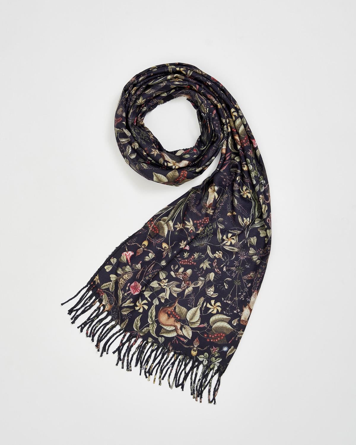 Wolf Garden Navy Scarf with Tassels – Fable England US