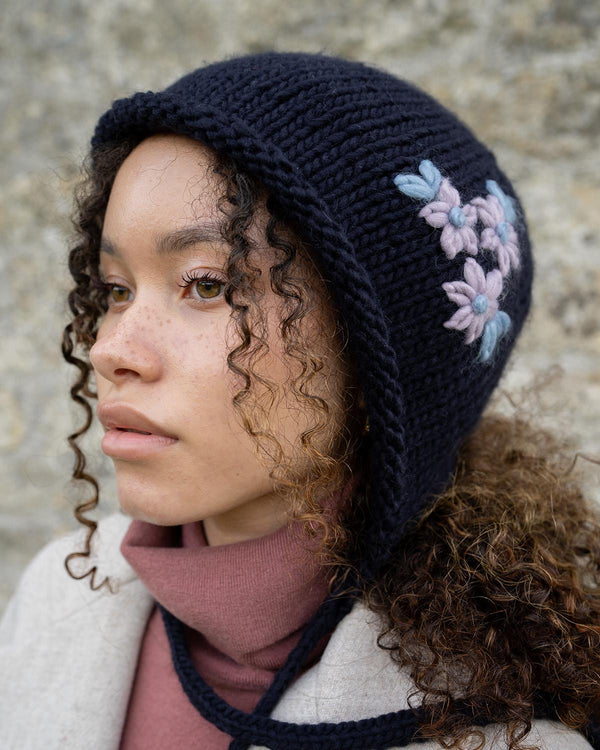 Knitted Bonnet Navy