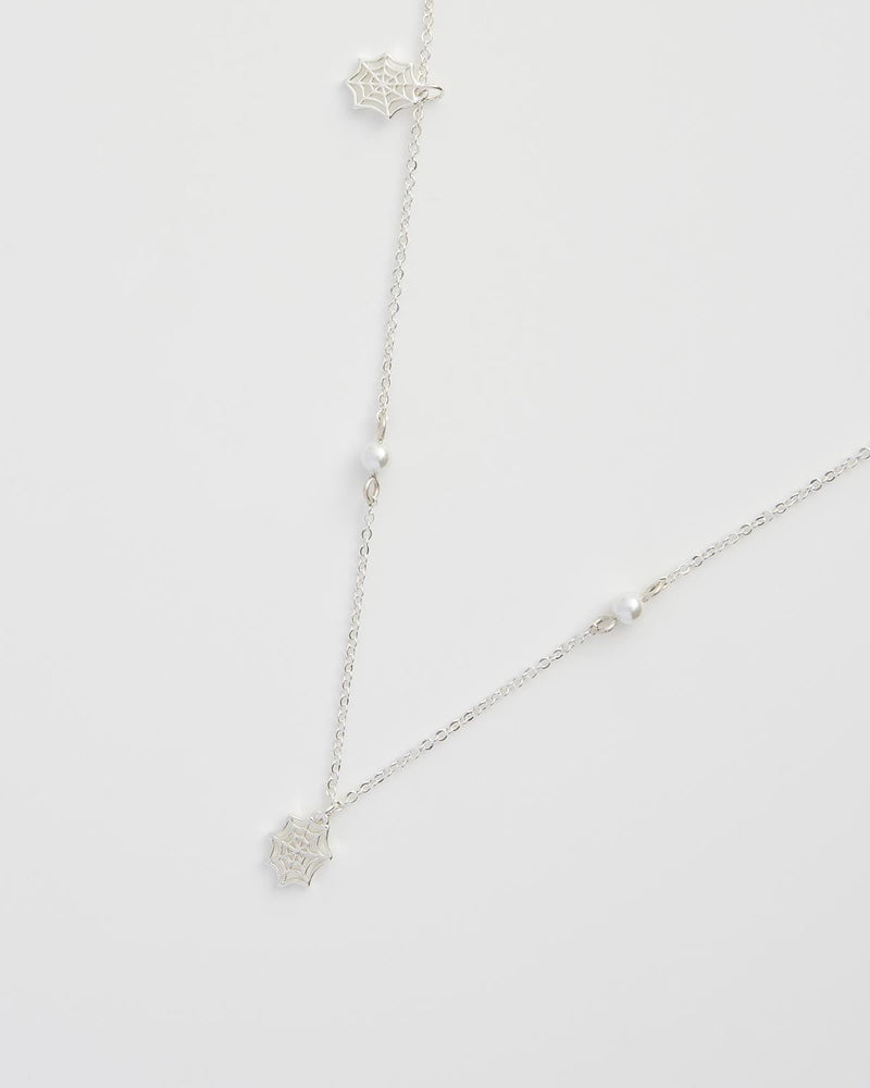 Cobweb & Pearl Necklace Silver